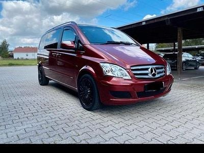 Gebraucht Mercedes Viano 224 PS (164 kW) 2011 Rot Van / Kleinbus