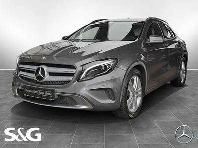 Usata Mercedes GLA200 156 CV (114 kW) 2016 Grigio SUV