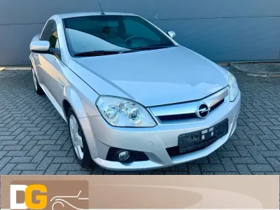 Occasion Opel Tigra Edition 90 ch (66 kW) 2008 Argent Cabriolet
