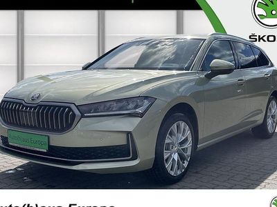 Ice tea gelb metallic Gebraucht 2024 Skoda Superb Selection Kombi | 35.450 € (Fairer Preis)