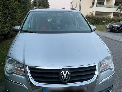 Gebraucht VW Touran 140 PS (102 kW) 2010 Silber Van / Kleinbus