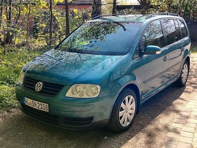 Second-hand VW Touran Basis 116 CP (85 kW) 2003 Albastru Monovolum