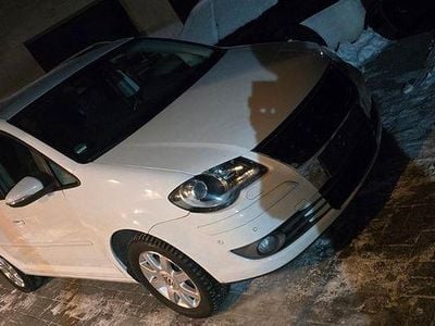 Weiß Gebraucht 2010 VW Touran Freestyle Van / Kleinbus | 5.000 € (Guter Preis)