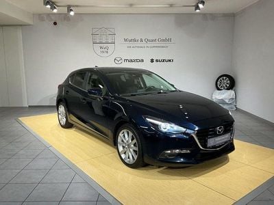 Blau Gebraucht 2017 Mazda 3 Limousine | 15.390 € (Etwas zu teuer)