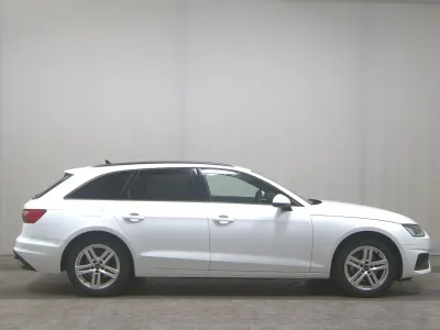 Gebraucht Audi A4 Basis 204 PS (150 kW) 2023 Weiss Kombi