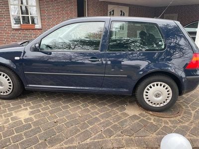 Gebraucht VW Golf IV 75 PS (55 kW) 2002 Blau Kleinwagen