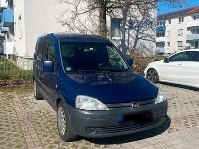 Occasion Opel Combo 90 ch (66 kW) 2006 Bleue Monospace