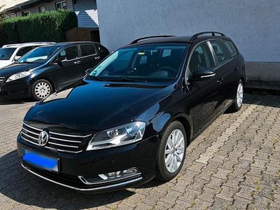 Gebraucht VW Passat 105 PS (77 kW) 2014 Schwarz Kombi