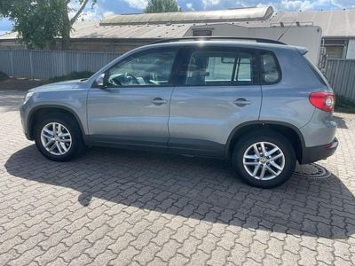 Grau Gebraucht 2009 VW Tiguan Trendline SUV | 5.150 € (Superpreis)