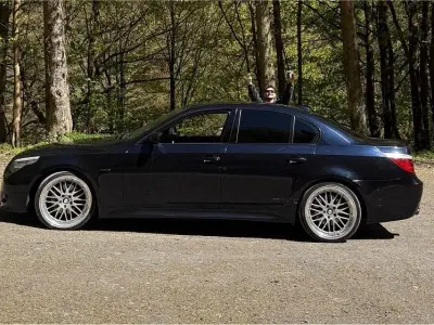 Usata BMW 520 Shadowline 173 CV (127 kW) 2009 Andere farben Berlina