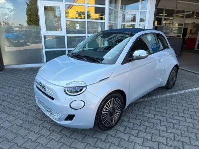 Neu Fiat 500 Dolcevita 65 PS (47 kW) 2026 Blau Cabrio