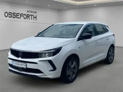 Second-hand Opel Grandland X Enjoy 131 CP (96 kW) 2024 Alb SUV