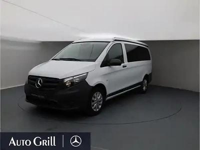 Mercedes V220