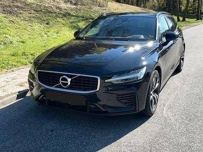 Second-hand Volvo V60 R-Design 341 CP (250 kW) 2020 Negru Break