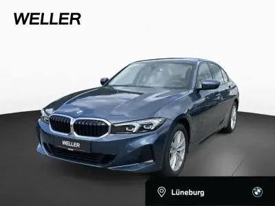 Gebraucht BMW 318 Comfort Edition 150 PS (110 kW) 2025 Arctic race blue (blau) Limousine