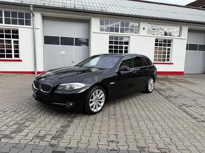 Gebraucht BMW 530 245 PS (180 kW) 2011 Schwarz Kombi