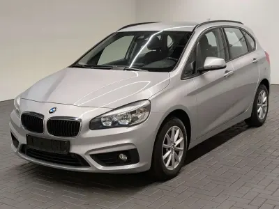 Gebraucht BMW 218 136 PS (100 kW) 2014 Glaciersilbermet. Van / Kleinbus