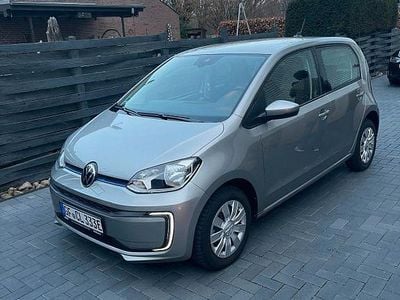 Gebraucht VW e-up! Style 61 kW (83 PS) 2022 Schwarz Kleinwagen