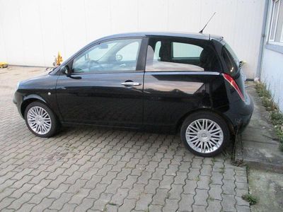 Gebraucht Lancia Ypsilon 80 PS (58 kW) 2006 Schwarz Kleinwagen
