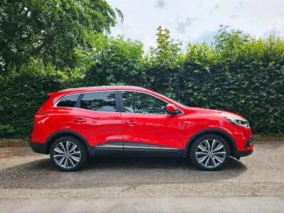 Gebraucht Renault Kadjar LIMITED Deluxe 140 PS (102 kW) 2020 Rot SUV