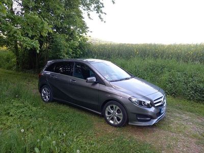Mercedes B200