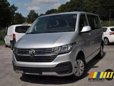 Gebraucht VW Caravelle Comfortline 150 PS (110 kW) 2024 Reflexsilber Van