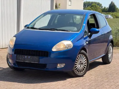 Gebraucht Fiat Punto 90 PS (66 kW) 2007 Blau Kleinwagen