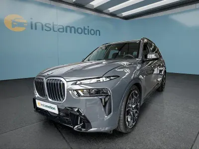 Neu BMW X7 381 PS (280 kW) 2026 Grau SUV