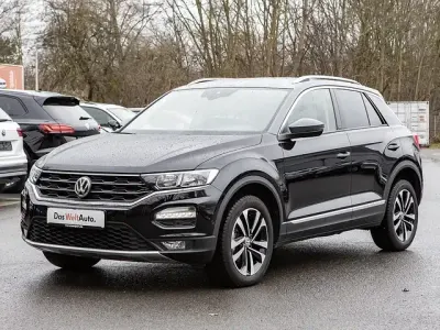Gebraucht VW T-Roc IQ Drive 116 PS (85 kW) 2019 Deep black perleffekt SUV