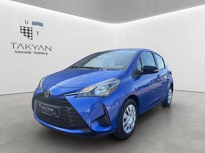 Gebraucht Toyota Yaris Basis 69 PS (50 kW) 2018 Blau Limousine