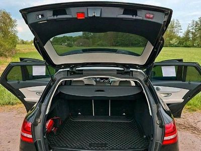 Usata Mercedes C220 170 CV (125 kW) 2017 Nero Station wagon