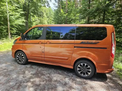 Gebraucht Ford Tourneo Sport 185 PS (136 kW) 2021 Orange Van / Kleinbus