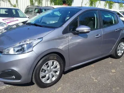Gebraucht Peugeot 208 Active 82 PS (60 kW) 2019 Artense grau met Kleinwagen