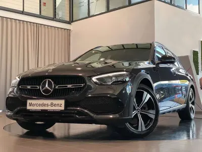 Gebraucht Mercedes C220 197 PS (144 kW) 2023 Graphitgrau metallic Kombi
