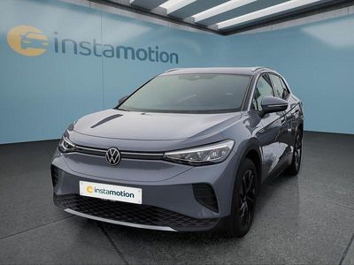 Grau Gebraucht 2023 VW ID.4 Pro SUV | 33.649 € (Etwas zu teuer)