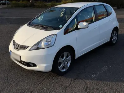 Gebraucht Honda Jazz 99 PS (72 kW) 2010 Weiß Kleinwagen