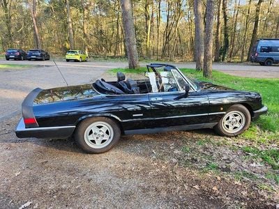 Gebraucht Alfa Romeo Spider 120 PS (88 kW) 1989 Schwarz Cabrio
