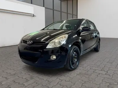 Gebraucht Hyundai i20 Style 101 PS (74 kW) 2009 Schwarz Kleinwagen