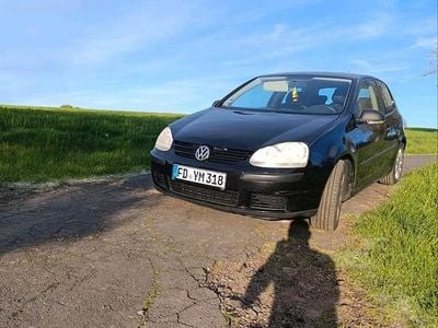 Second-hand VW Golf V 80 CP (58 kW) 2007 Negru