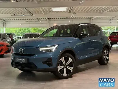 Używany Volvo EX40 Ultra 185 kW (252 KM) 2024 Niebieski SUV