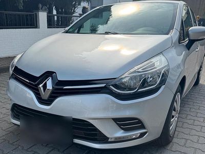 Gebraucht Renault Clio IV 75 PS (55 kW) 2017 Silber Van