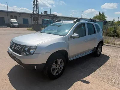 Gebraucht Dacia Duster Prestige 105 PS (77 kW) 2015 Silber SUV