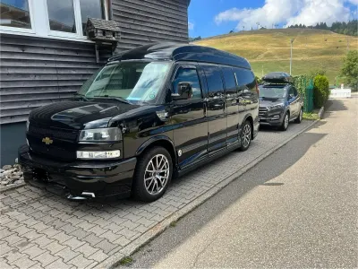 Używany Chevrolet Express 314 KM (230 kW) 2012 Czarny Minivan