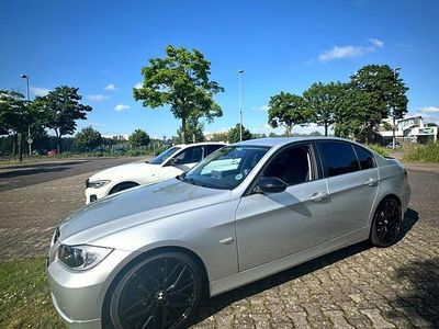 Silber Gebraucht 2006 BMW 320 Limousine | 6.000 € (Teuer)