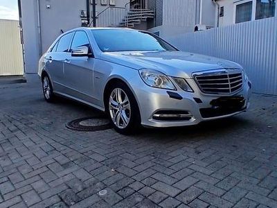 Mercedes E220