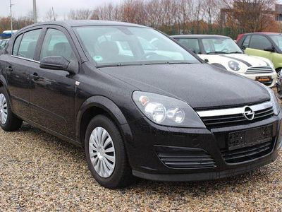 Usata Opel Astra Elegance 125 CV (91 kW) 2004 Nero Berlina