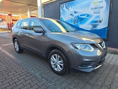 Grau Gebraucht 2016 Nissan X-Trail Visia SUV | 8.999 € (Guter Preis)