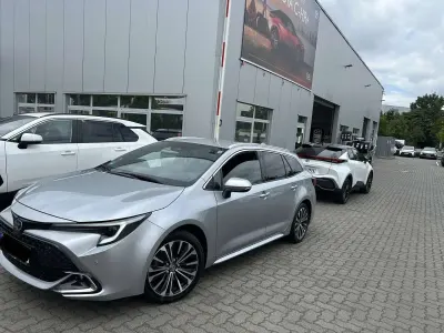 Gebraucht Toyota Corolla Hybrid Team 152 PS (111 kW) 2025 Grau Kombi