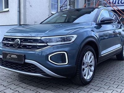 Second-hand VW T-Roc Style 116 CP (85 kW) 2022 Albastru SUV
