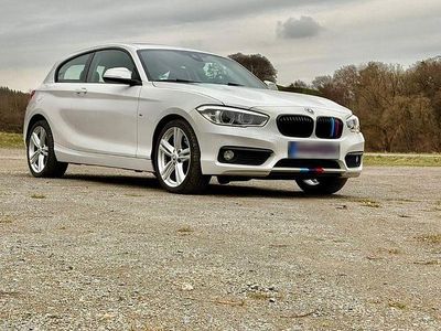 Gebraucht BMW 118 Advantage 136 PS (100 kW) 2016 Weiß Kleinwagen